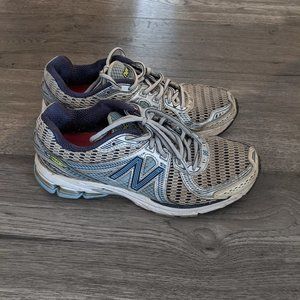 Size 9 New Balance Running Shoes